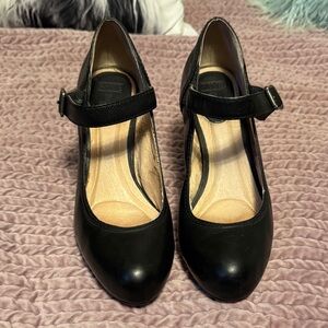 The Frye Company leather Mary Jane heels